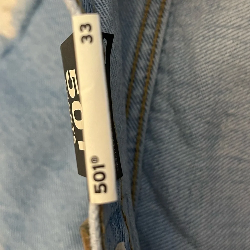 Levi’s - Women’s High Rise 501 Original Shorts - Picture 5 of 6